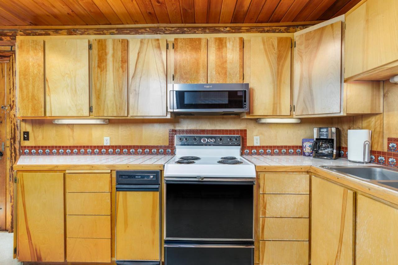 Alpine Meadows Log Cabin เกิร์ดวูด ภายนอก รูปภาพ