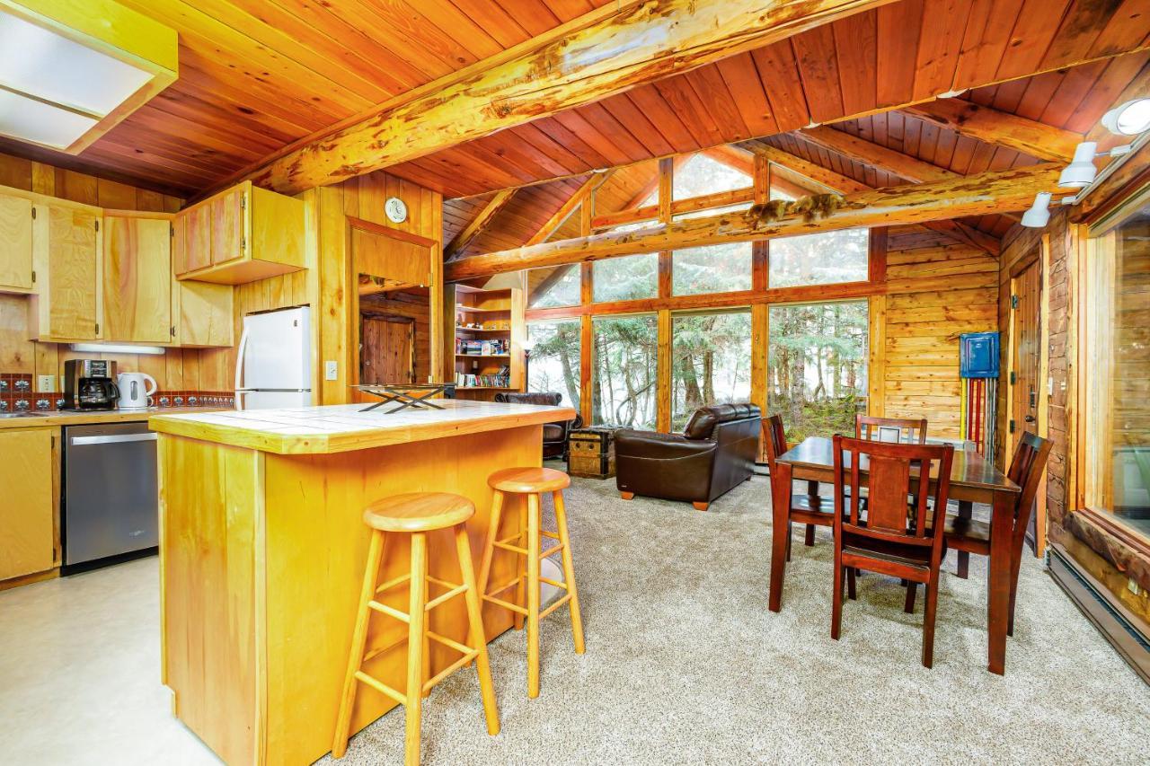 Alpine Meadows Log Cabin เกิร์ดวูด ภายนอก รูปภาพ